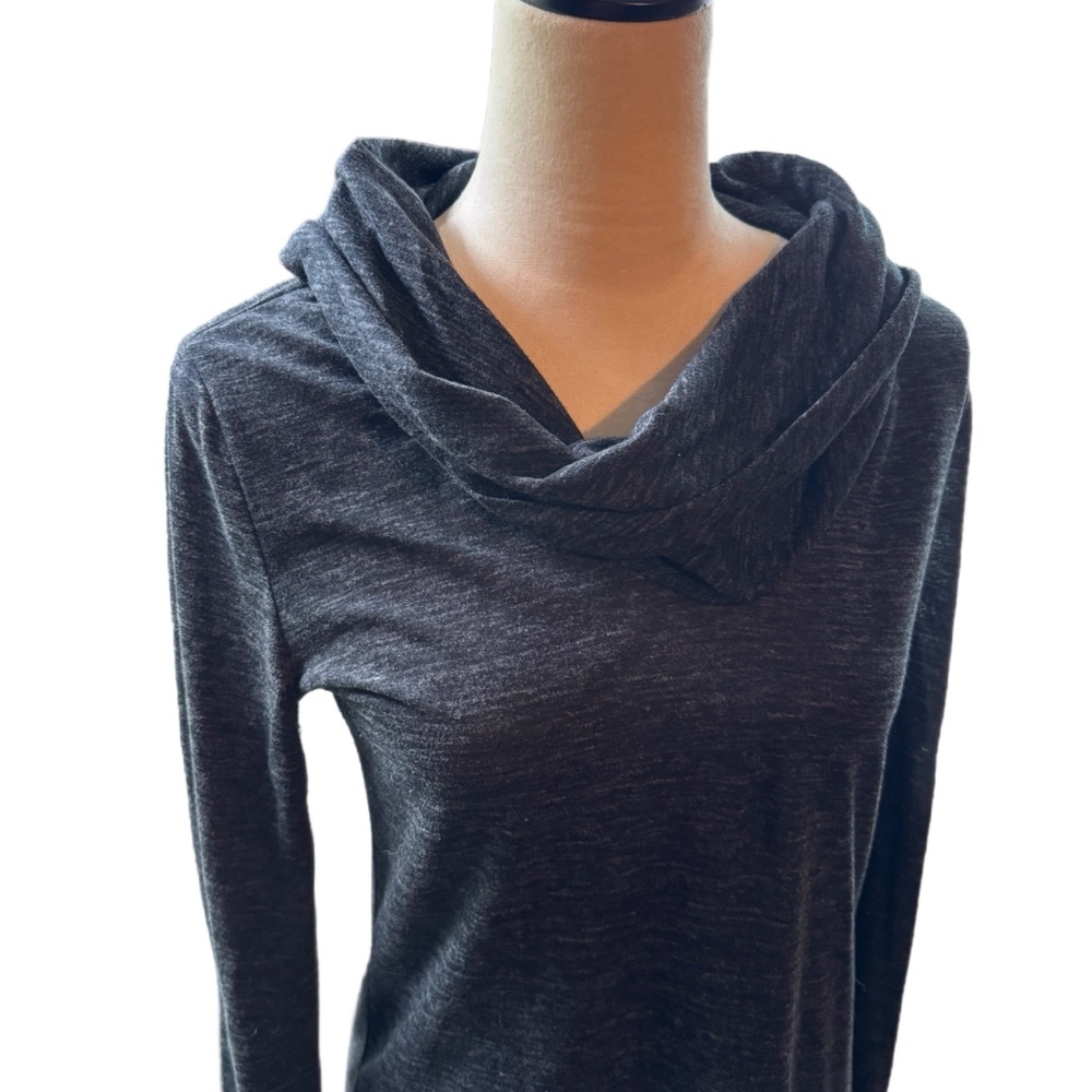 🌻4/$20🌻 Women's Charcoal Cowl Neck Sweater GAP - Picture 3 of 5
